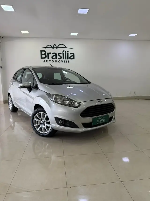Carro Ford Fiesta Hatch 2014 SE Rocam 1.6 (Flex)