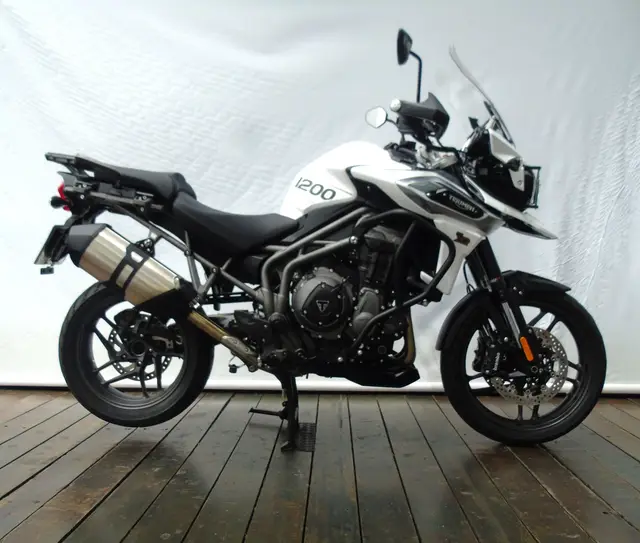 Moto Triumph Tiger 1200 2020 XR