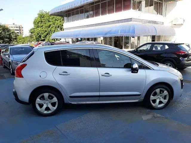 Carro Peugeot 3008 2013 1.6 THP Allure (Aut)