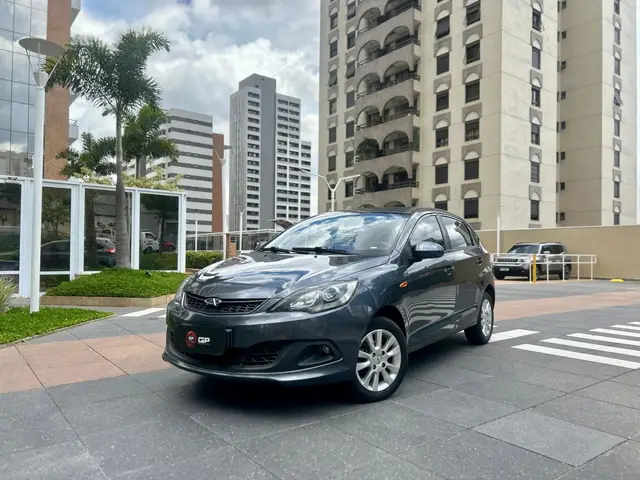 Carro CAOA Chery Celer 2015 Hatch 1.5 16V ACT (Flex)