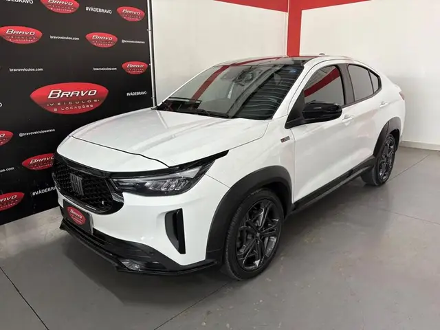 Carro Fiat Fastback 2023 Turbo 270 Limited Edition
