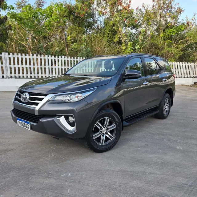 Carro Toyota SW4 2019 2.7 SRV 7L 4x2 (Aut) (Flex)