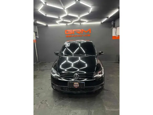 Carro Volkswagen Fox 2014 1.0 TEC (Flex) 2p