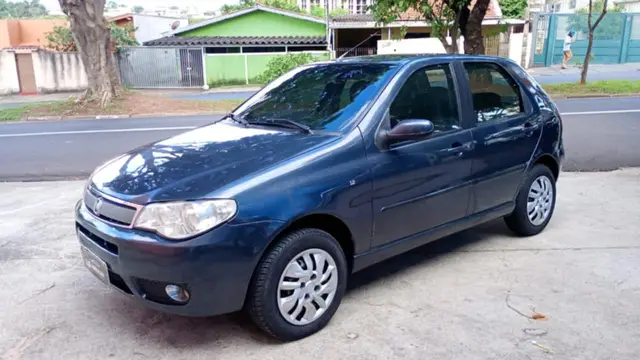 Carro Fiat Palio 2005 HLX 1.8 8V (Flex)