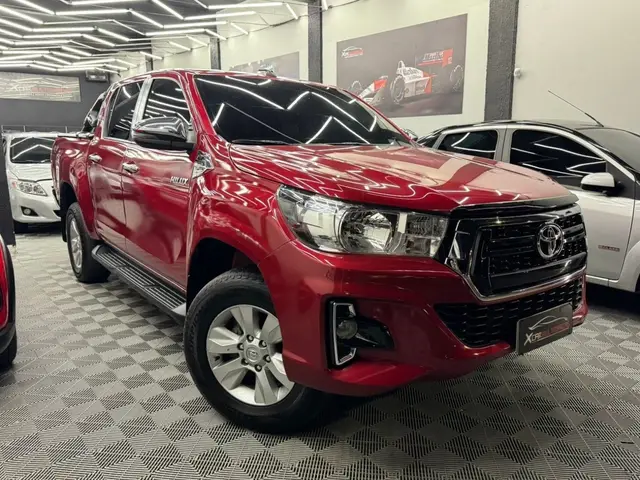 Carro Toyota Hilux Cabine Dupla 2020 Hilux 2.8 TDI CD SR 4x4 (Aut)