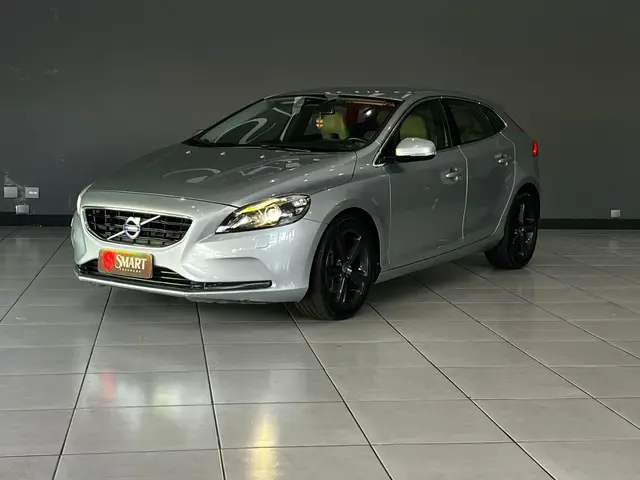 Carro Volvo V40 2014 T4 Dynamic 2.0