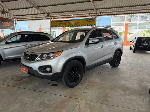 Carro Kia Sorento 2013 2.4 16V 4x2 (Aut)