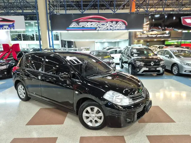 Carro Nissan Tiida 2011 S 1.8 (flex)