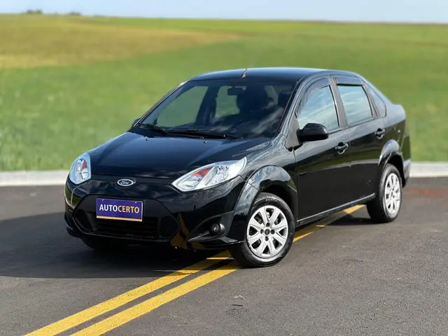 Carro Ford Fiesta Sedan 2014 SE 1.6 Rocam (Flex)