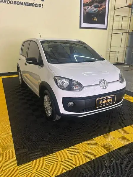 Carro Volkswagen Up! 2017 1.0 12v E-Flex Track