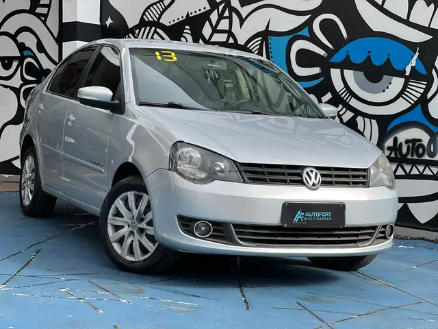 Carro Volkswagen Polo Sedan 2013 1.6 8V (Flex)