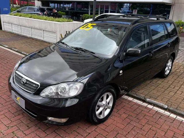 Carro Toyota Fielder 2005 1.8 16V (aut)