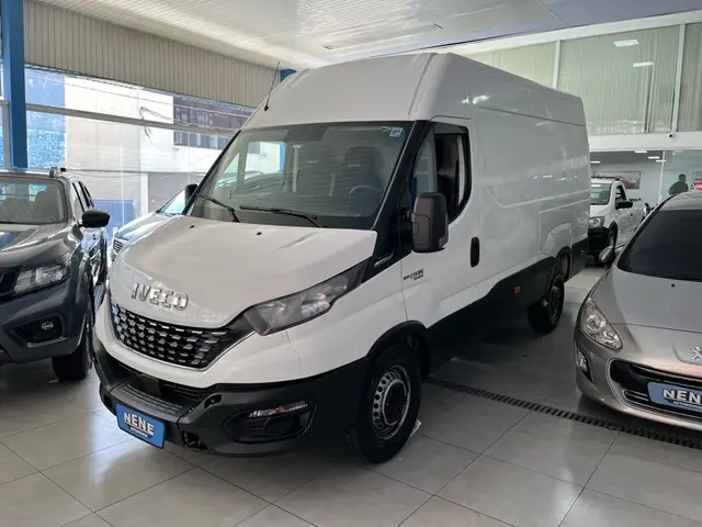 Carro Iveco Daily Furgão 2020 DAILY CITY 30S13 Gran Furgone (Diesel)