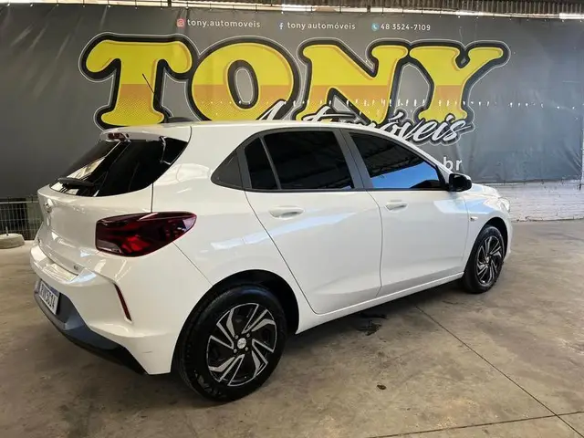 Carro Chevrolet Onix 2025 1.0
