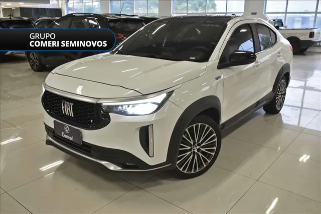 Carro Fiat Fastback 2024 Limited Edition Powered by Abarth