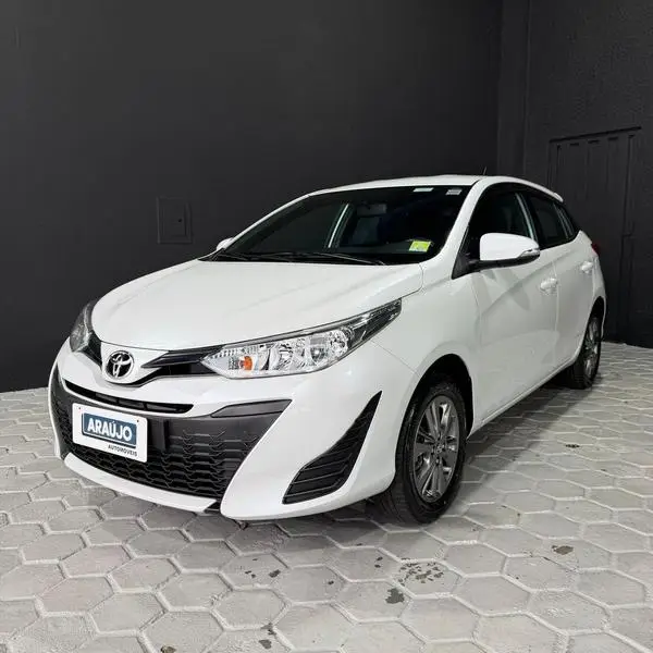 Carro Toyota Yaris 2022 1.5 XL Plus Connect CVT (Flex)