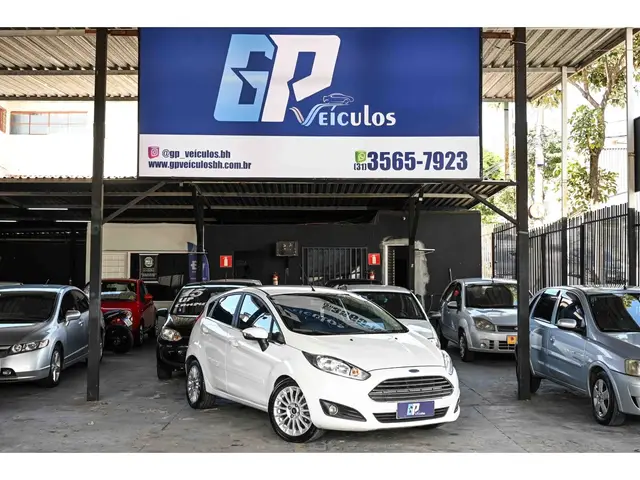 Carro Ford New Fiesta Sedan 2014 1.6 Titanium (Flex)