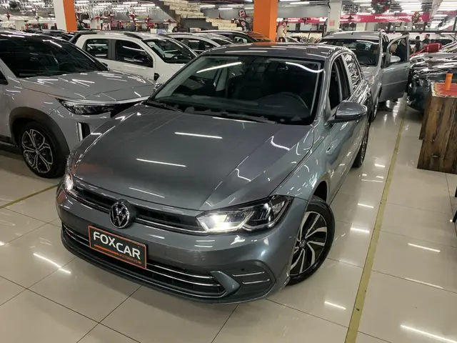 Carro Volkswagen Polo 2025 Track 1.0 Flex 12V 5p
