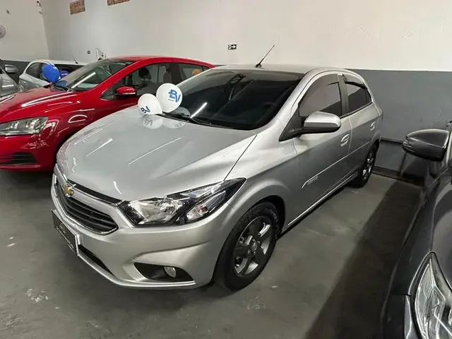 Carro Chevrolet Onix 2019 1.4 LT SPE/4 (Aut)
