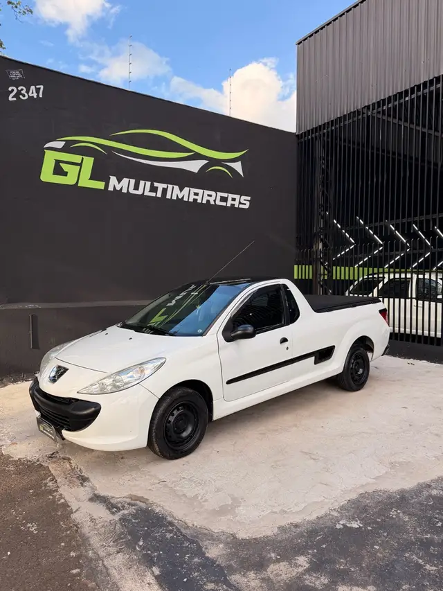 Carro Peugeot Hoggar 2012 X-Line 1.4 (flex)