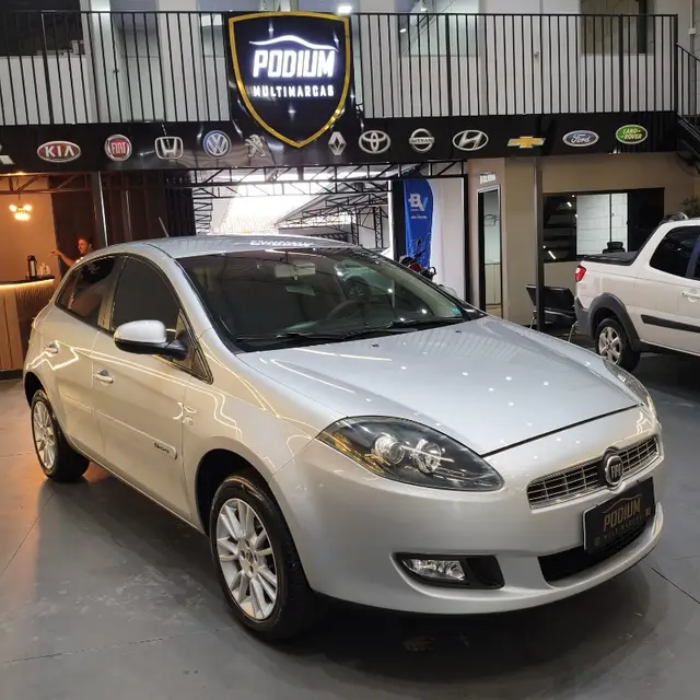 Carro Fiat Bravo 2012 Essence 1.8 16V (Flex)