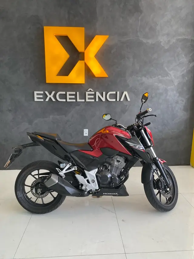 Moto Honda CB 300F Twister 2025 (ABS)