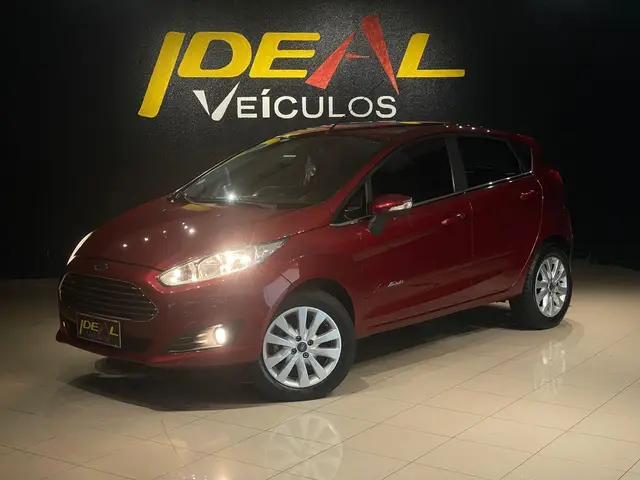 Carro Ford Fiesta Hatch 2015 SE Plus 1.6 RoCam (Flex)