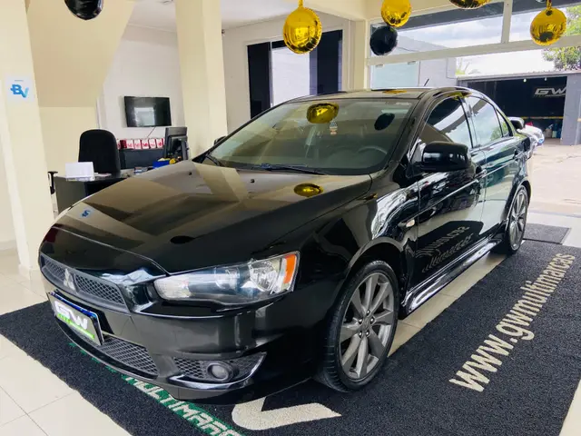 Carro Mitsubishi Lancer 2013 2.0 16V