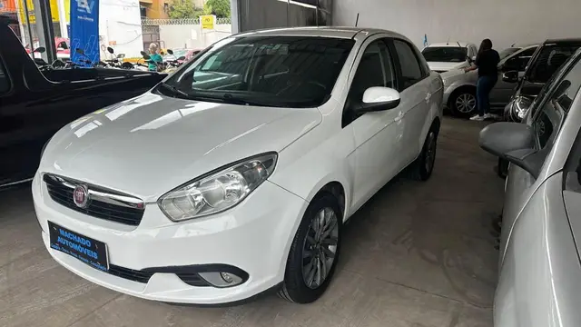 Carro Fiat Grand Siena 2018 Evo Attractive 1.4 8V (Flex)