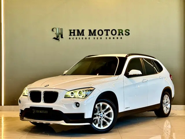 Carro BMW X1 2015 2.0 sDrive20i Activeflex
