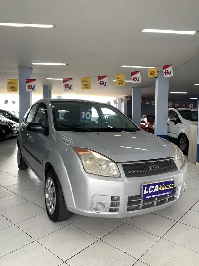 Carro Ford Fiesta Hatch 2010 1.0 (Flex)