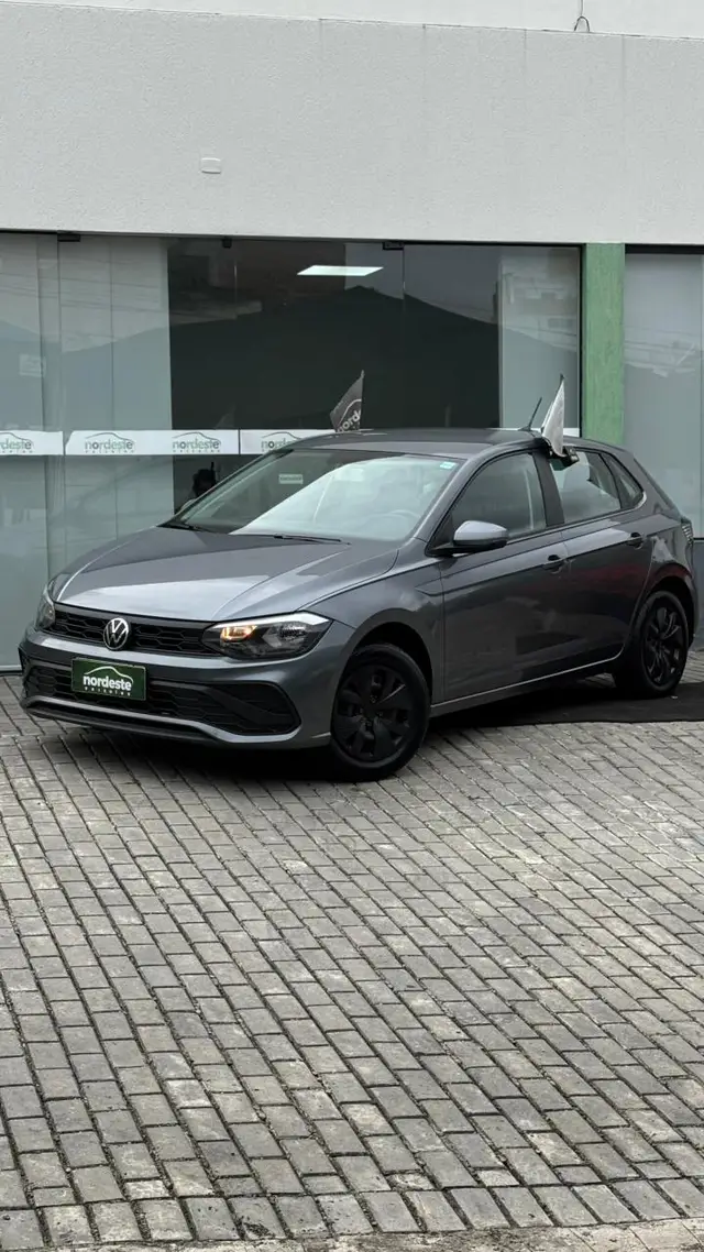 Carro Volkswagen Polo 2025 Track 1.0 Flex 12V 5p