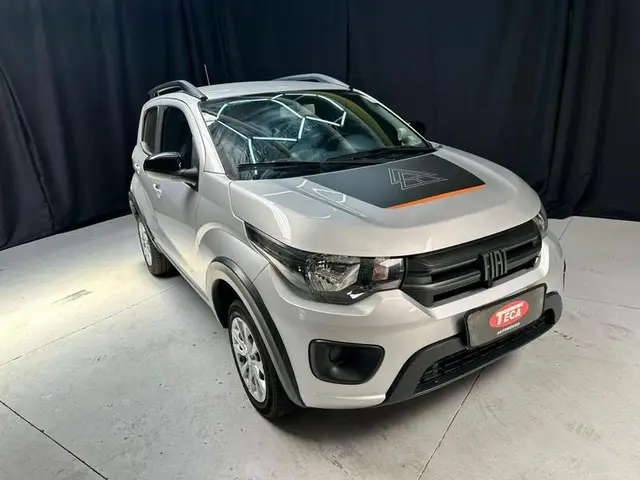 Carro Fiat Mobi 2024 Trekking 1.0