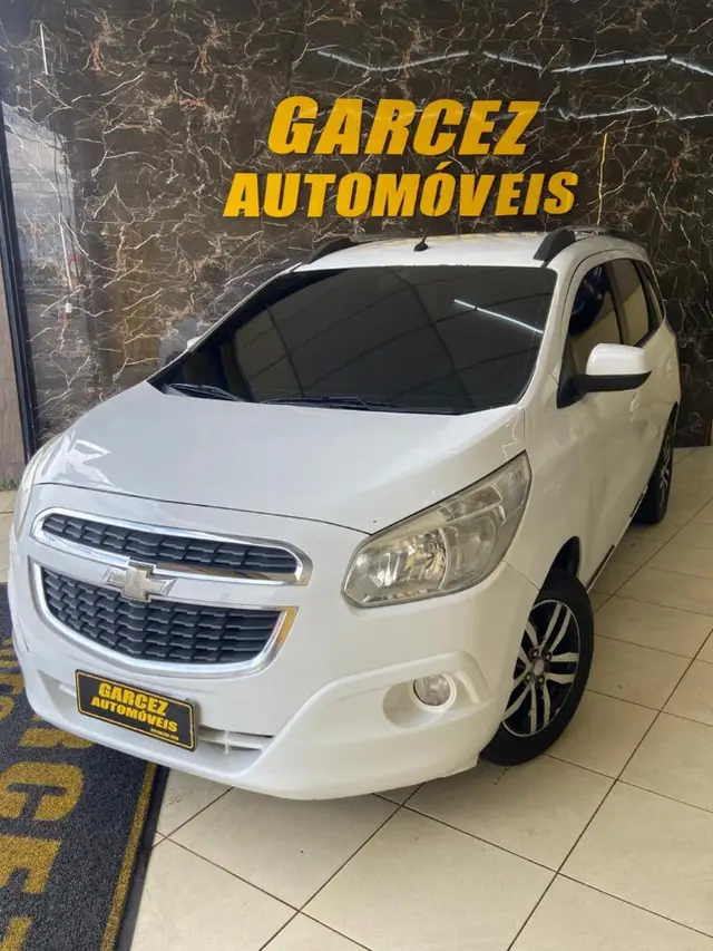 Carro Chevrolet Spin 2015 LT 5S 1.8 (Flex)