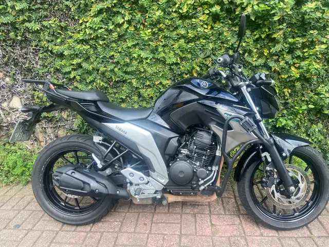 Moto Yamaha Fazer FZ25 2018 Flex