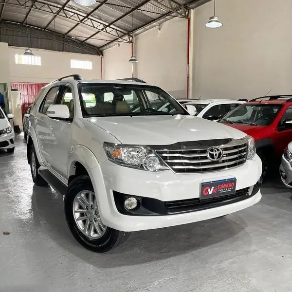 Carro Toyota SW4 2015 Hilux  2.7 4x2 SR (Flex)