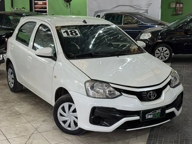 Carro Toyota Etios 2018 X 1.3 (Aut) (Flex)