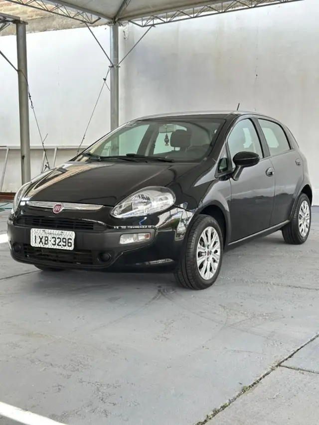 Carro Fiat Punto 2016 Attractive 1.4 (Flex)