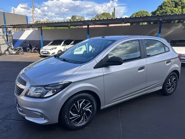 Carro Chevrolet Onix 2019 1.0 Joy SPE/4