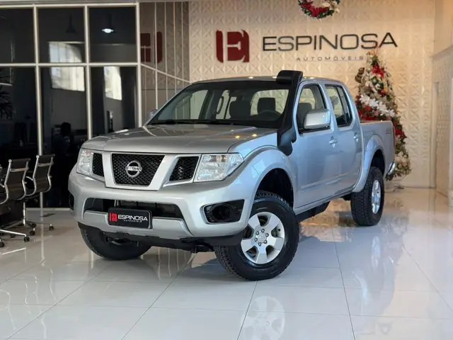 Carro Nissan Frontier 2015 2.5 TD CD 4x4 S