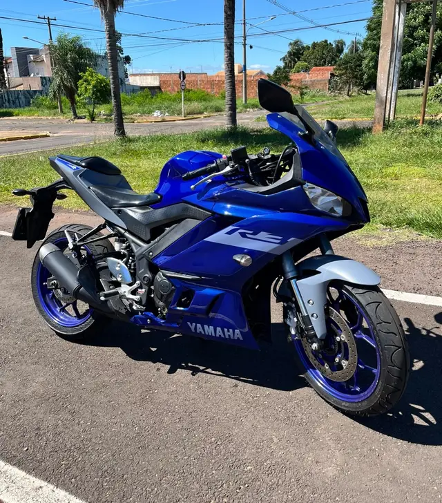 Moto Yamaha YZF R3 2022 (ABS)