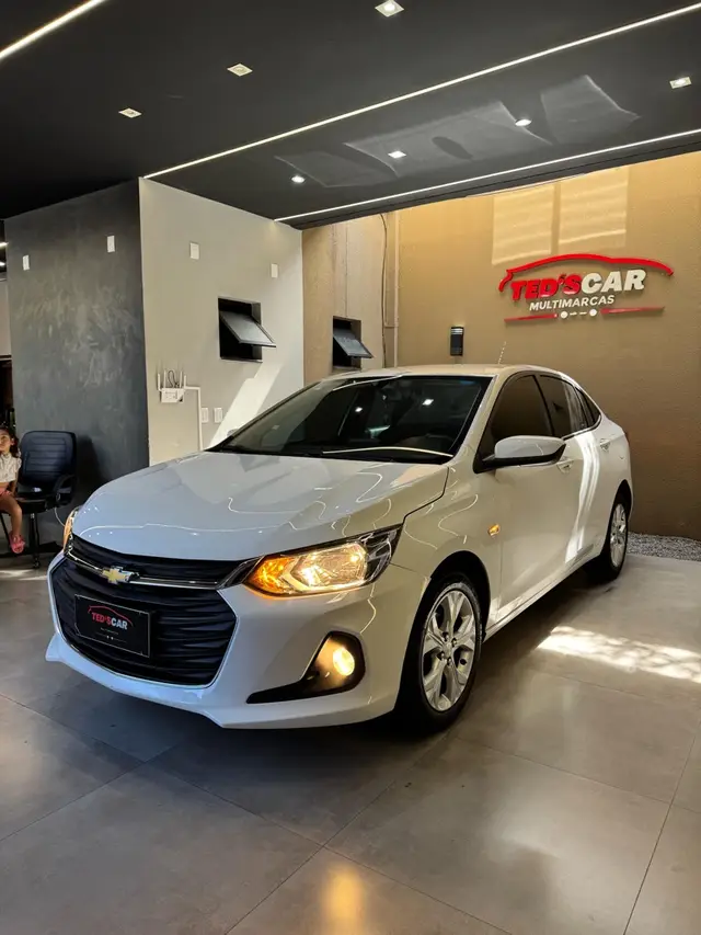 Carro Chevrolet Onix Plus 2023 LTZ 1.0 Turbo (Aut.)