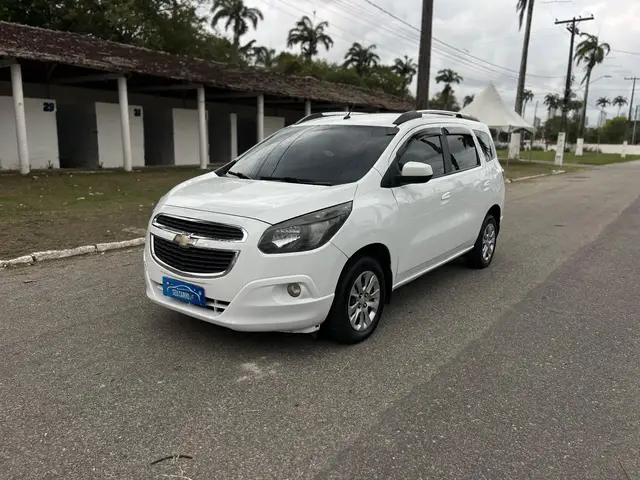 Carro Chevrolet Spin 2017 LTZ 7S 1.8 (Flex)