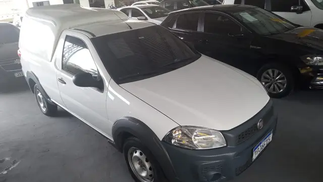 Carro Fiat Strada 2016 Working 1.4 (Flex)