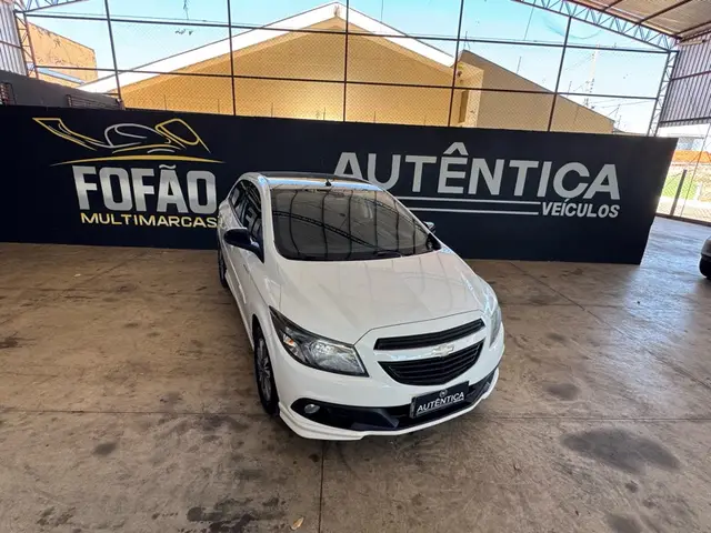 Carro Chevrolet Onix 2015 1.4 Effect SPE/4
