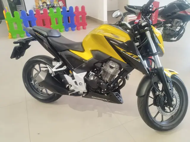 Moto Honda CB 300F Twister 2023 (ABS)