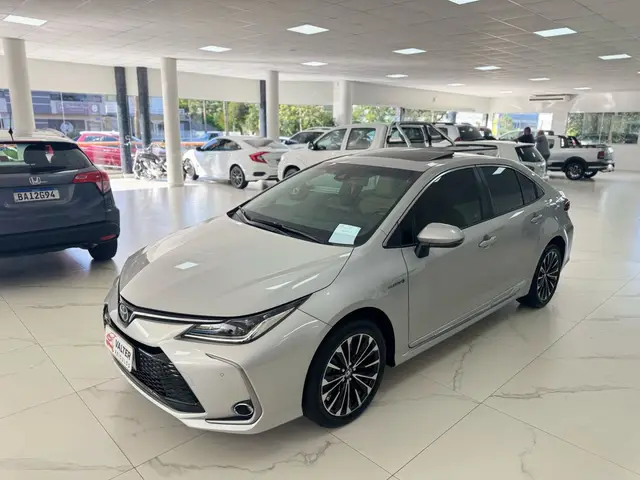 Carro Toyota Corolla 2024 Altis Hybrid Premium 1.8 Flex