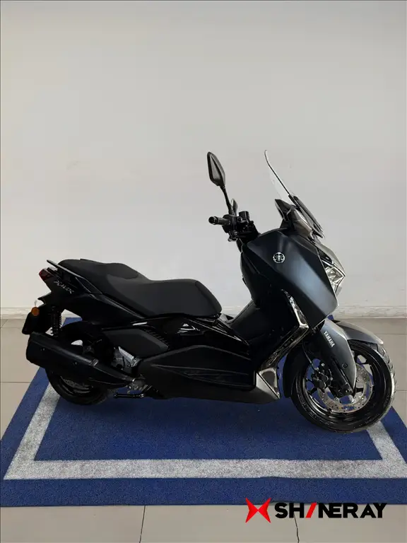 Moto Yamaha XMax 2025 250 Connected