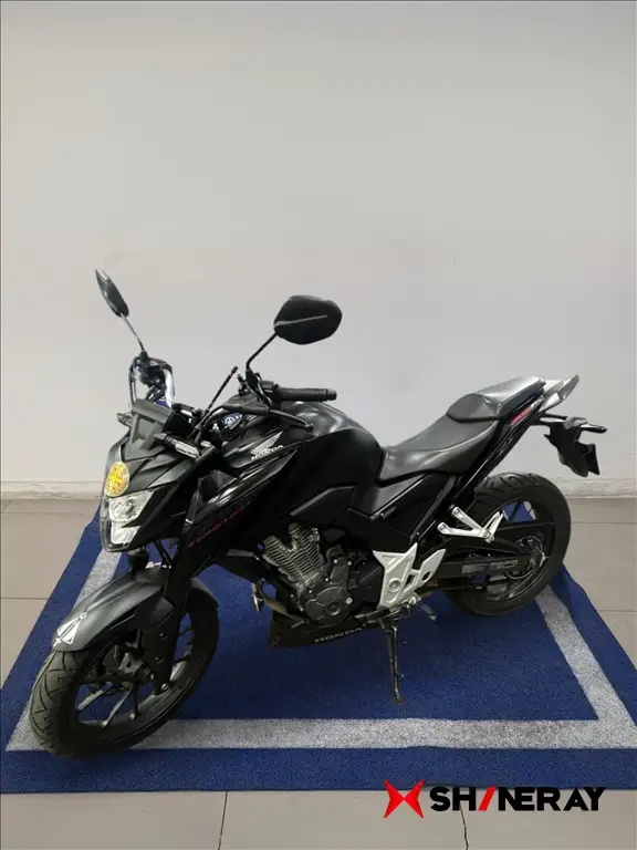 Moto Honda CB 300F Twister 2023 (CBS)