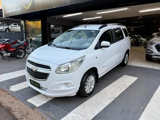 Carro Chevrolet Spin 2014 LT 5S 1.8 (Aut) (Flex)